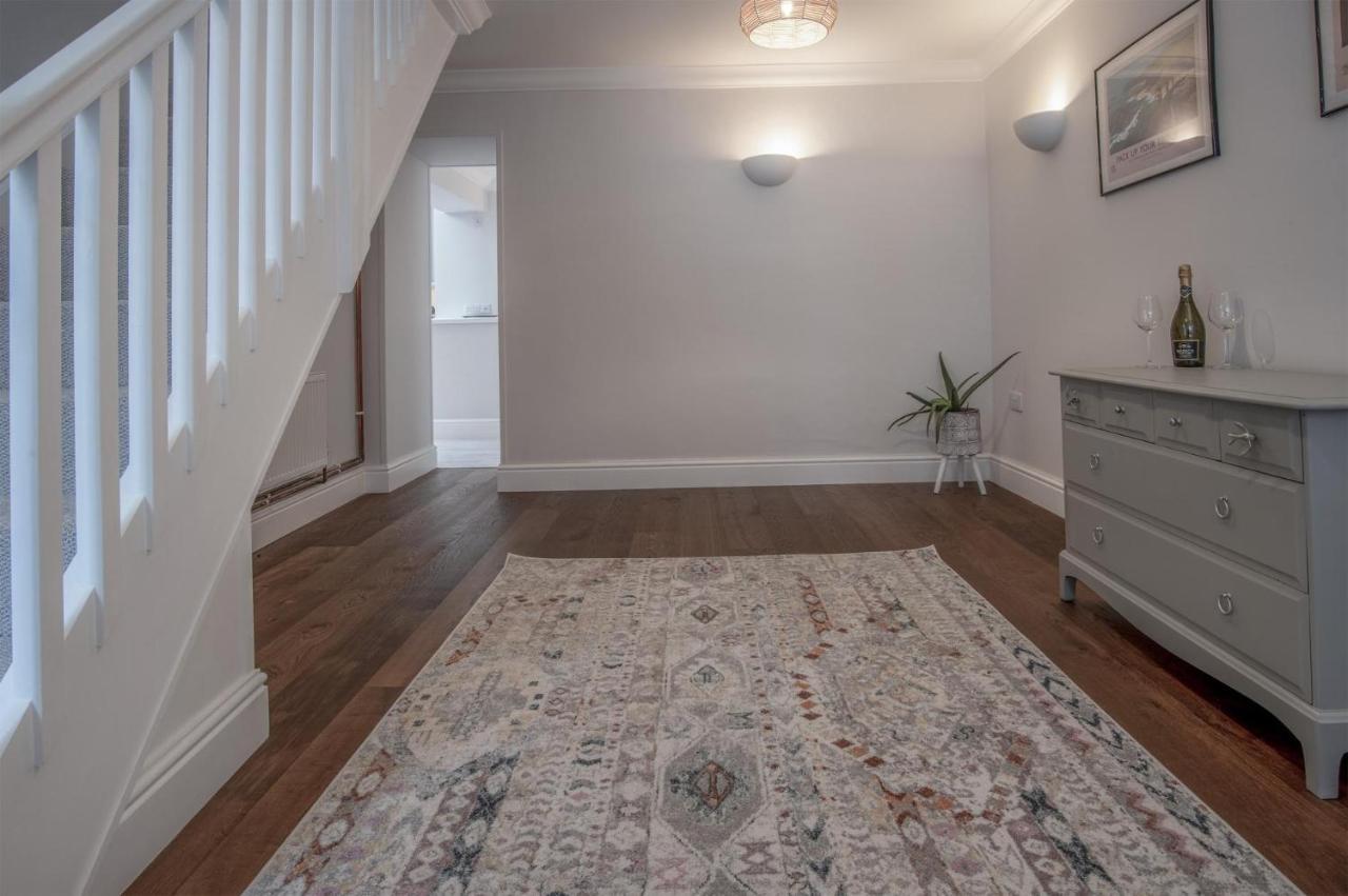 Noe Acre - 3 Bedroom Cottage - Tenby Kültér fotó