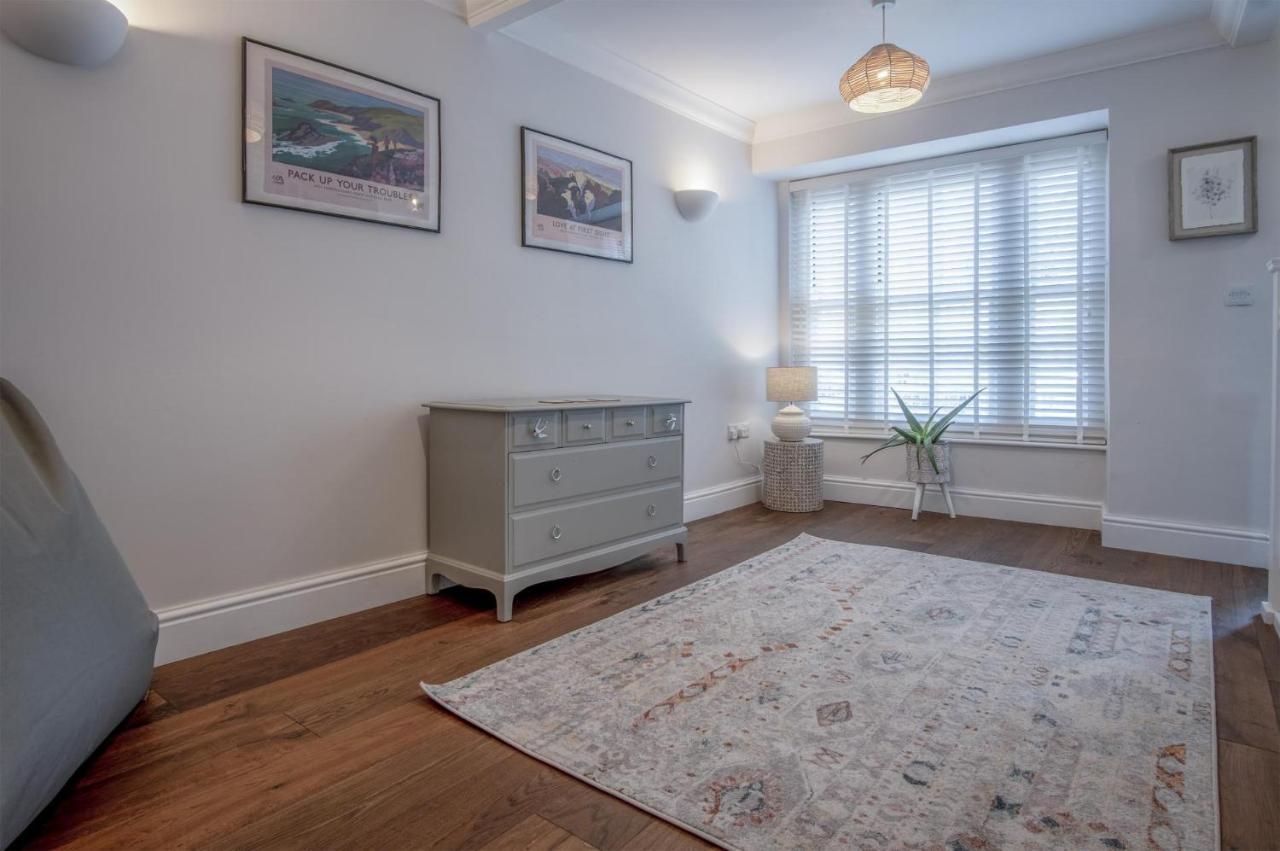 Noe Acre - 3 Bedroom Cottage - Tenby Kültér fotó